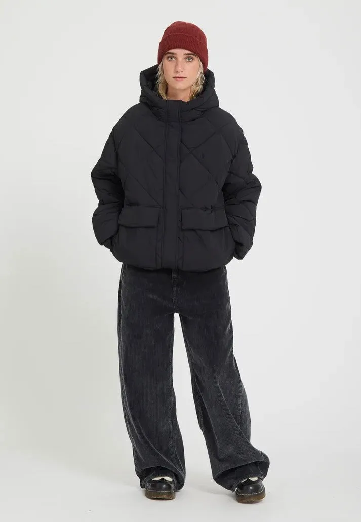 Impericon Out Of Boxy Puff Jacke Schwarz Damen
