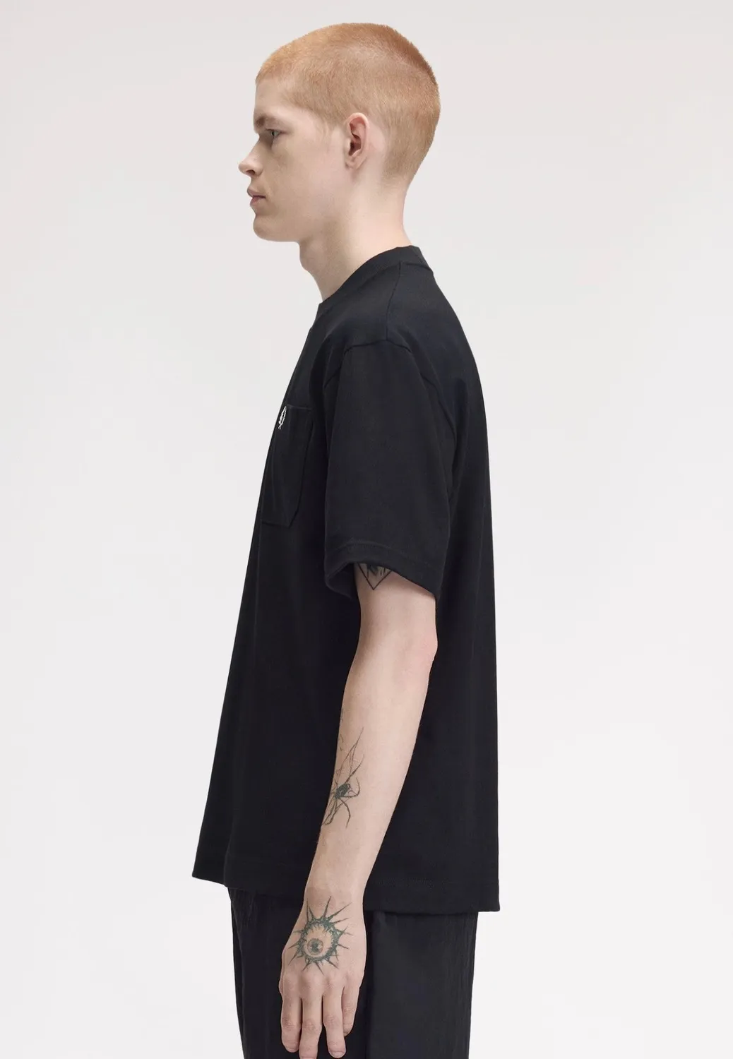 Impericon Relaxed Black T-Shirt L schwarz Jersey