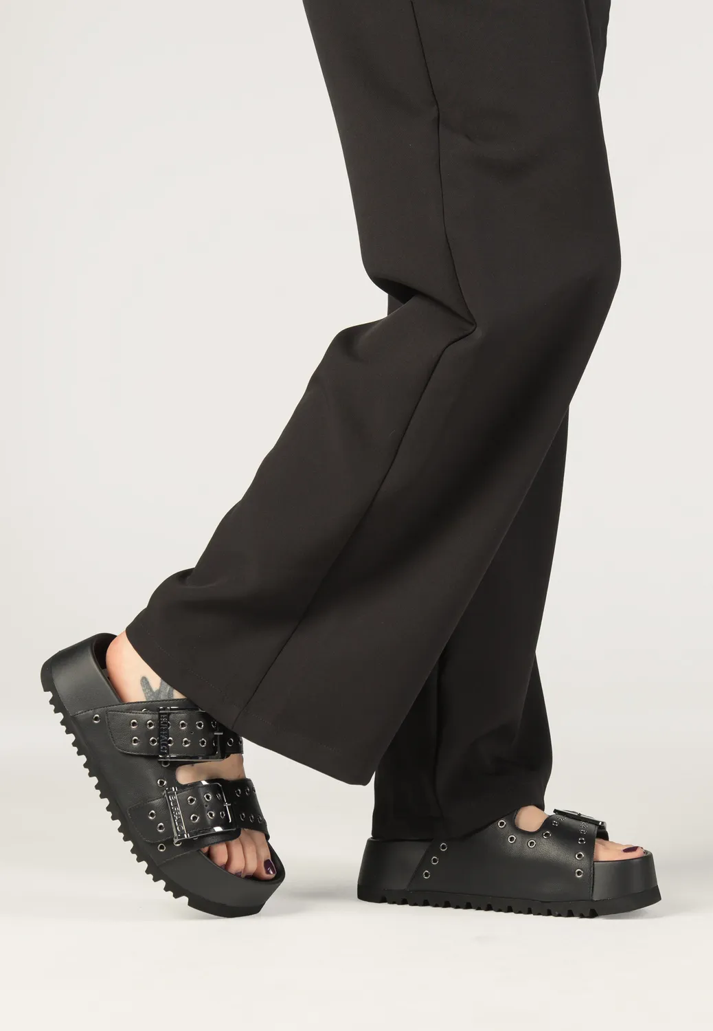 Impericon Jane Ari Riv Vegan Nappa Sandalen Schwarz vegan