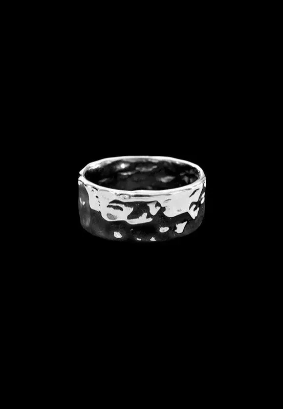 Impericon Hammered Silver Ring silber 19 mm