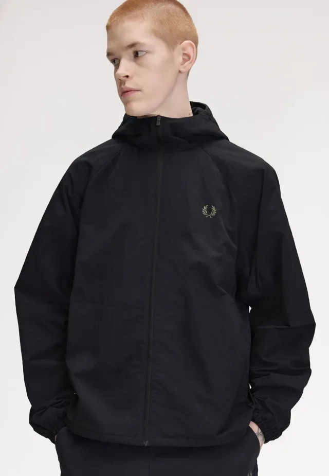 Impericon Oversized Hooded Shell Black Jacke Schwarz Nylon